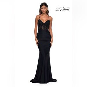La Femme 32217 - Lace Bodice Sweetheart Neckline Prom Gown